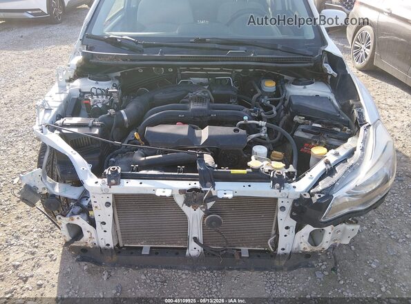 JF2GPADC9G8224174 2016 SUBARU CROSSTREK White Вид ззаду