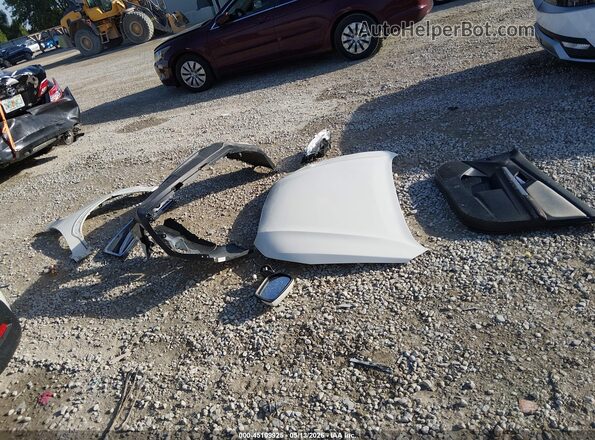 JF2GPADC9G8224174 2016 SUBARU CROSSTREK White Вид щитка приладів