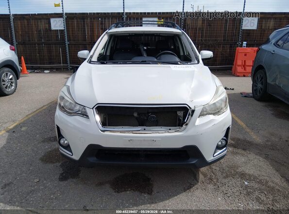 JF2GPAKC1HH259067 2017 SUBARU CROSSTREK White Vista interior trasera