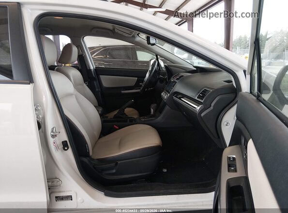 JF2GPAKC2GH302989 2016 SUBARU CROSSTREK White Front interior view
