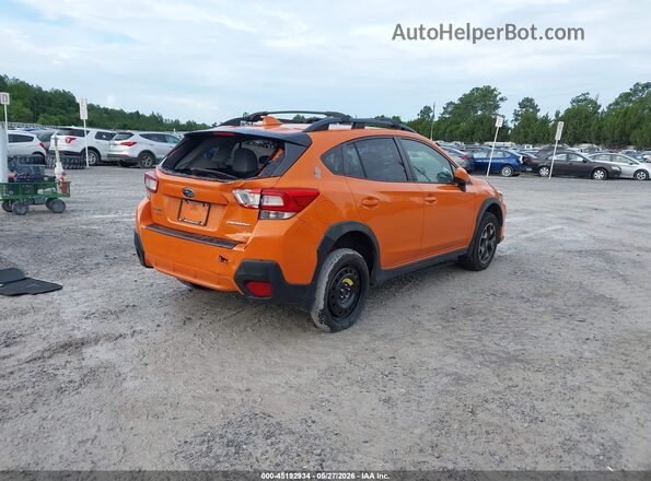 JF2GTABC3JH223138 2018 SUBARU CROSSTREK Orange Rear right