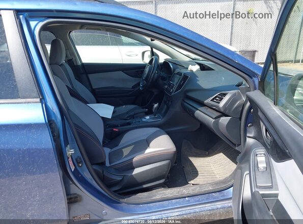 JF2GTABC5JH290453 2018 SUBARU CROSSTREK Blue წინა სალონის ხედი