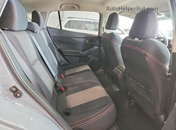 JF2GTABC9JH306220 2018 SUBARU CROSSTREK Gray 