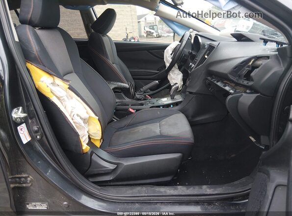 JF2GTABC9JH316942 2018 SUBARU CROSSTREK Gray Widok wnętrza z przodu