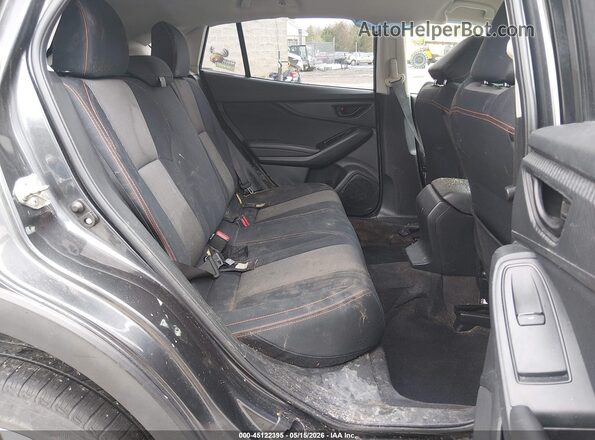 JF2GTABC9JH316942 2018 SUBARU CROSSTREK Gray Widok naklejki z numerem VIN