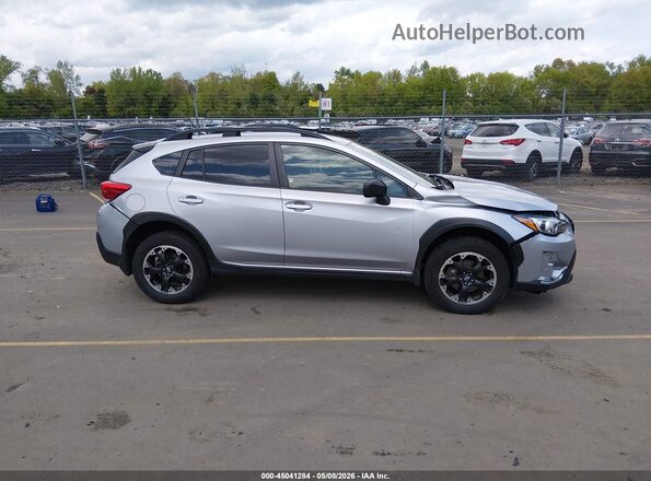 JF2GTABCXNH210134 2022 SUBARU CROSSTREK Silver Вид задньої частини салону