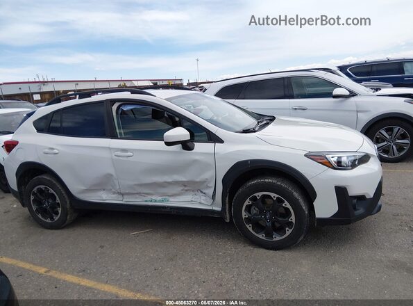 JF2GTACC0N9200480 2022 SUBARU CROSSTREK White Vista interior trasera