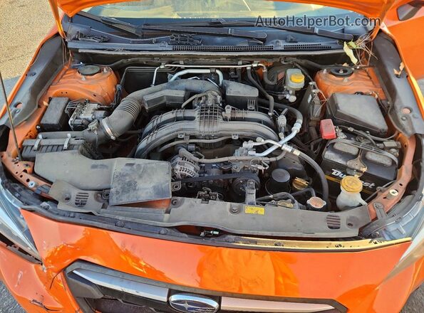JF2GTADC0JH320861 2018 SUBARU CROSSTREK Оранжевый Вид задней части салона