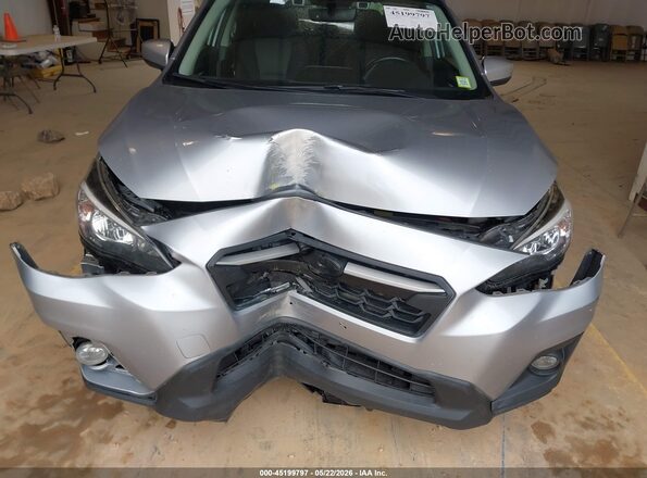 JF2GTADC2J8277091 2018 SUBARU CROSSTREK Silver Вид спереду