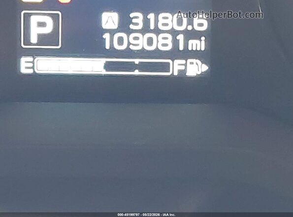 JF2GTADC2J8277091 2018 SUBARU CROSSTREK Silver 