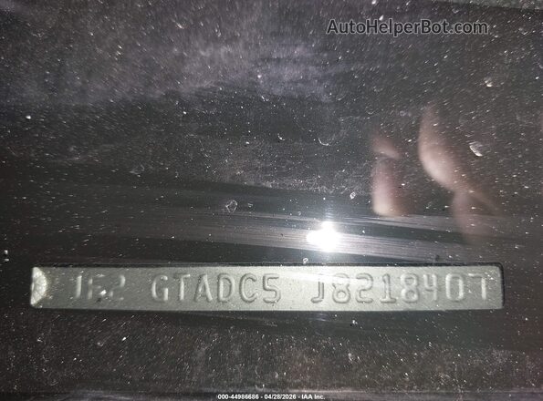 JF2GTADC5J8218407 2018 SUBARU CROSSTREK Black Вид підкапотного простору