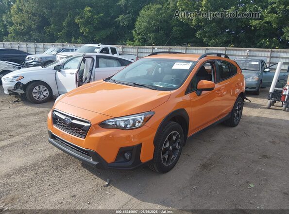 JF2GTADC5J8219637 2018 SUBARU CROSSTREK Оранжевый Передняя левая четверть