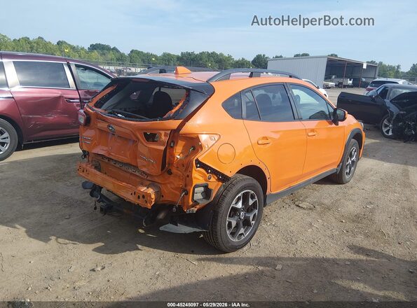 JF2GTADC5J8219637 2018 SUBARU CROSSTREK Оранжевый Задняя правая четверть