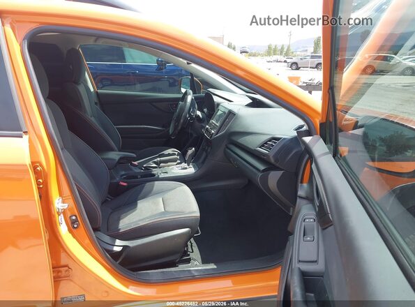 JF2GTADC6J8281998 2018 SUBARU CROSSTREK Orange 