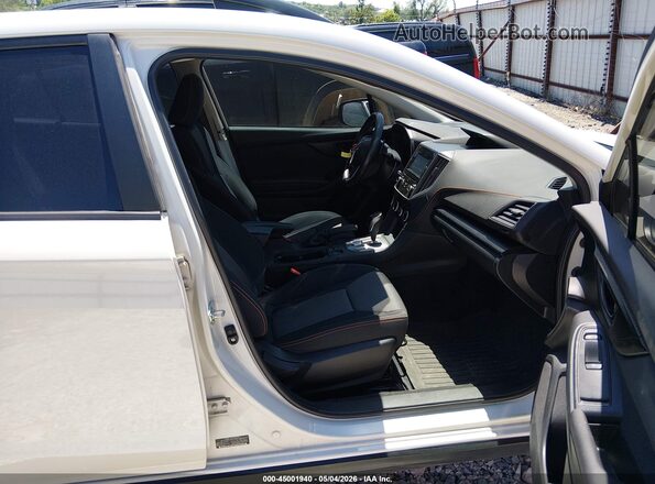 JF2GTAEC3M8248220 2021 SUBARU CROSSTREK White წინა სალონის ხედი
