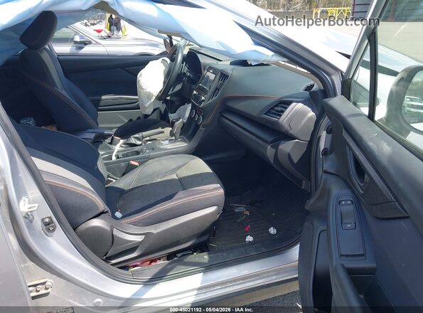 JF2GTAEC3M8374786 2021 SUBARU CROSSTREK Silver Widok wnętrza z przodu