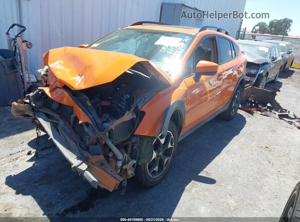 JF2GTAEC4LH211739 2020 SUBARU CROSSTREK Orange Vista tres cuartos delantera izquierda