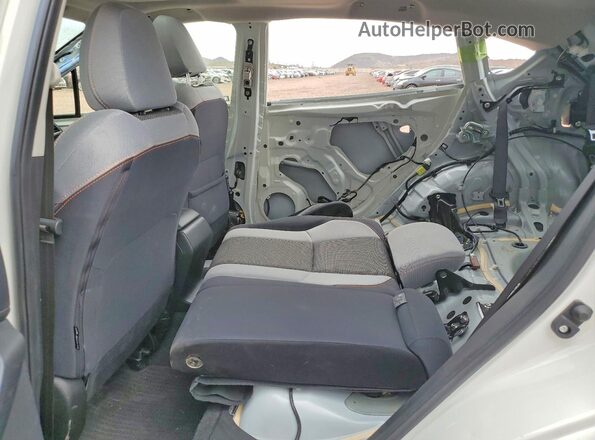 JF2GTAEC6MH668893 2021 SUBARU CROSSTREK White Widok wnętrza z tyłu