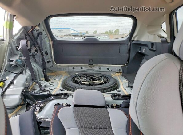 JF2GTAEC6MH668893 2021 SUBARU CROSSTREK White Widok tylnych siedzeń