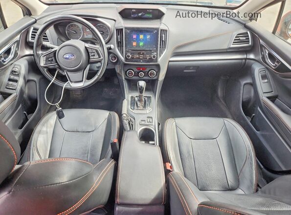 JF2GTAJC4JH322875 2018 SUBARU CROSSTREK Оранжевый 