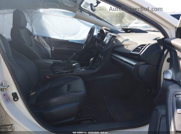 JF2GTAJC6JH208523 2018 SUBARU CROSSTREK Белый Вид салона спереди