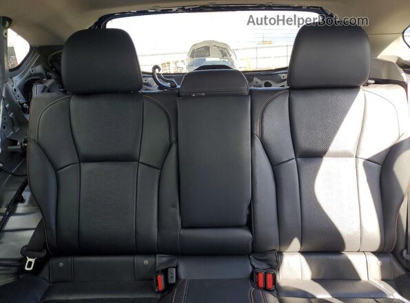 JF2GTAJC6JH281777 2018 SUBARU CROSSTREK Silver უკანა სავარძლების ხედი