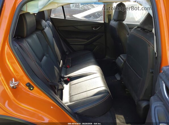 JF2GTAJC9JH307269 2018 SUBARU CROSSTREK Orange 