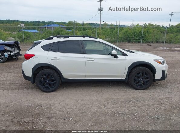 JF2GTAMC3K8220139 2019 SUBARU CROSSTREK White 360 interior view