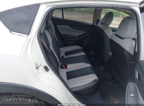 JF2GTAMC3K8220139 2019 SUBARU CROSSTREK White VIN sticker view