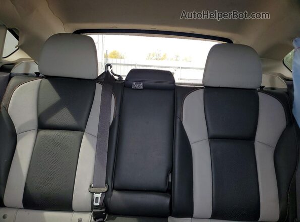 JF2GTAMC3L8222006 2020 SUBARU CROSSTREK White Widok tylnych siedzeń