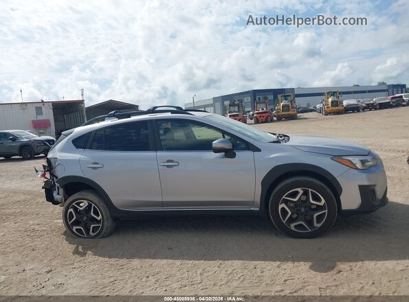 JF2GTAMC6K8287088 2019 SUBARU CROSSTREK Silver Rear interior view