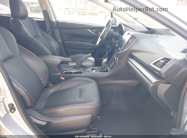 JF2GTAMC6K8287088 2019 SUBARU CROSSTREK Silver Front interior view