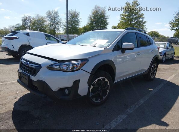 JF2GTAPC3M8303827 2021 SUBARU CROSSTREK White Vista tres cuartos delantera izquierda