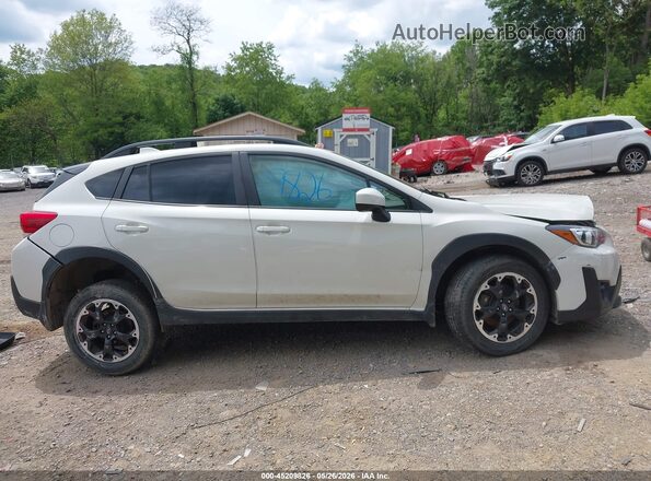 JF2GTAPC5M8345738 2021 SUBARU CROSSTREK White 