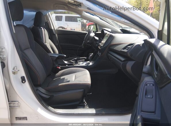 JF2GTAPCXNH269693 2022 SUBARU CROSSTREK Белый Вид салона спереди