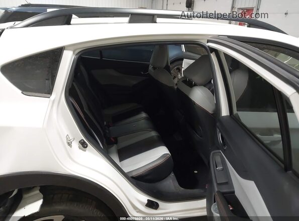 JF2GTHMC5PH265356 2023 SUBARU CROSSTREK White 