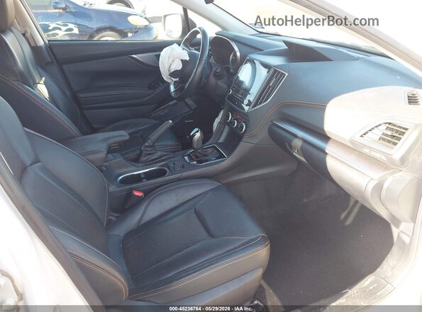 JF2GTHNC5P8210114 2023 SUBARU CROSSTREK Белый Вид салона спереди