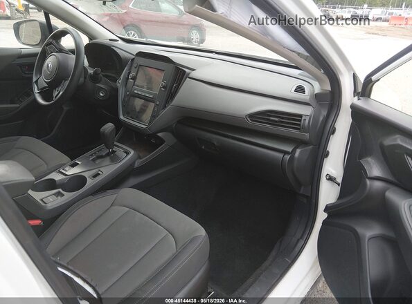 JF2GUABC8R8883040 2024 SUBARU CROSSTREK White Widok wnętrza z przodu