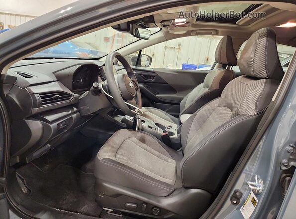 JF2GUADC5R8893103 2024 SUBARU CROSSTREK Gray Front interior view