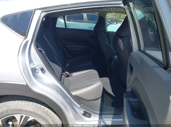 JF2GUHDC7S8247687 2025 SUBARU CROSSTREK Silver 