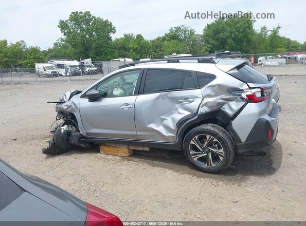 JF2GUHDC8S8290791 2025 SUBARU CROSSTREK Silver Սալոնի հետևի տեսք
