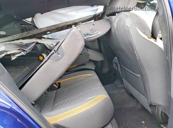 JF2GUSGD8T8209856 2026 SUBARU CROSSTREK Blue Vista de los asientos traseros