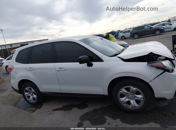 JF2SJAAC0JH430507 2018 SUBARU FORESTER 2.5 White უკანა სალონის ხედი