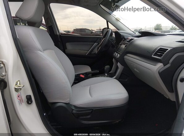 JF2SJAAC0JH430507 2018 SUBARU FORESTER 2.5 White წინა სალონის ხედი