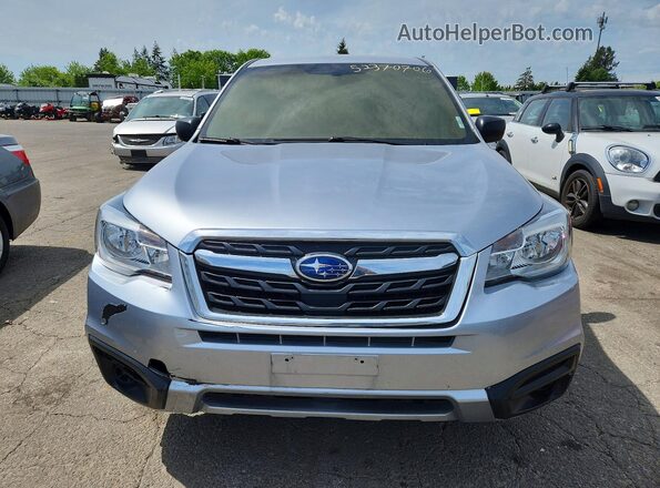 JF2SJAAC7JH453430 2018 SUBARU FORESTER Silver Widok z przodu