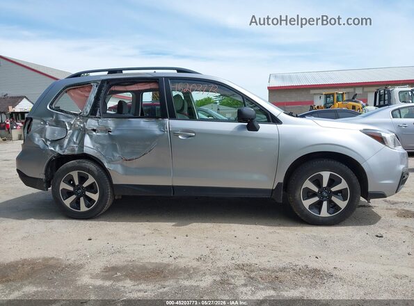 JF2SJABC1JH415903 2018 SUBARU FORESTER Silver Вид задньої частини салону