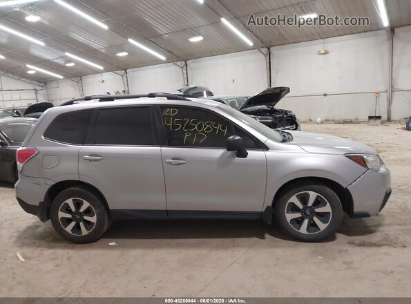 JF2SJABC6HH544116 2017 SUBARU FORESTER Silver 360 interior view