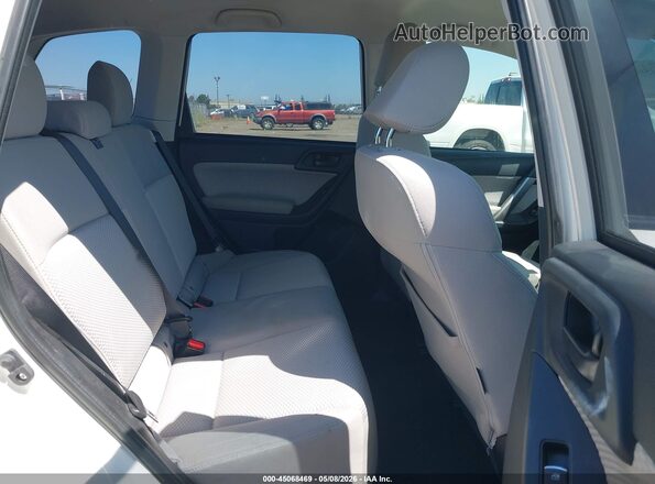 JF2SJABC7JH482666 2018 SUBARU FORESTER 2.5 White VIN კოდის სტიკერის ხედი