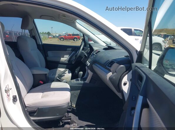 JF2SJABC7JH482666 2018 SUBARU FORESTER 2.5 White წინა სალონის ხედი