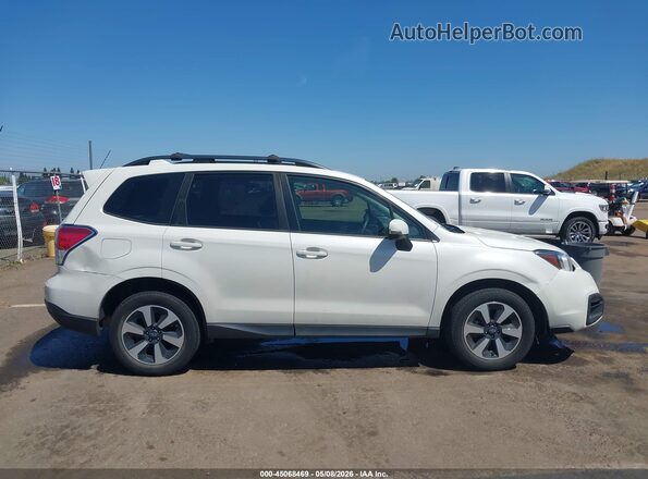 JF2SJABC7JH482666 2018 SUBARU FORESTER 2.5 White უკანა სალონის ხედი